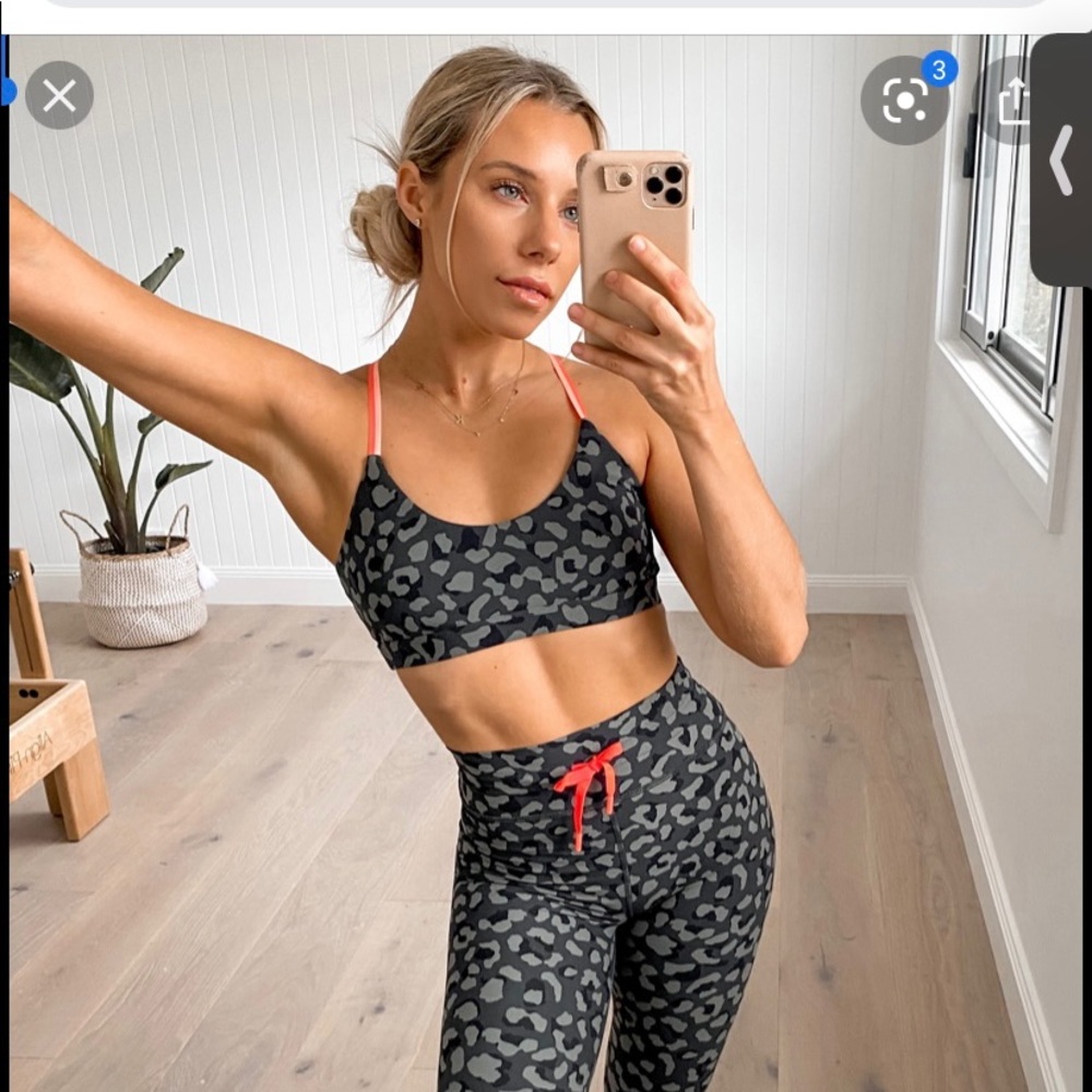 Sarah’s Day Soldier Crop size L